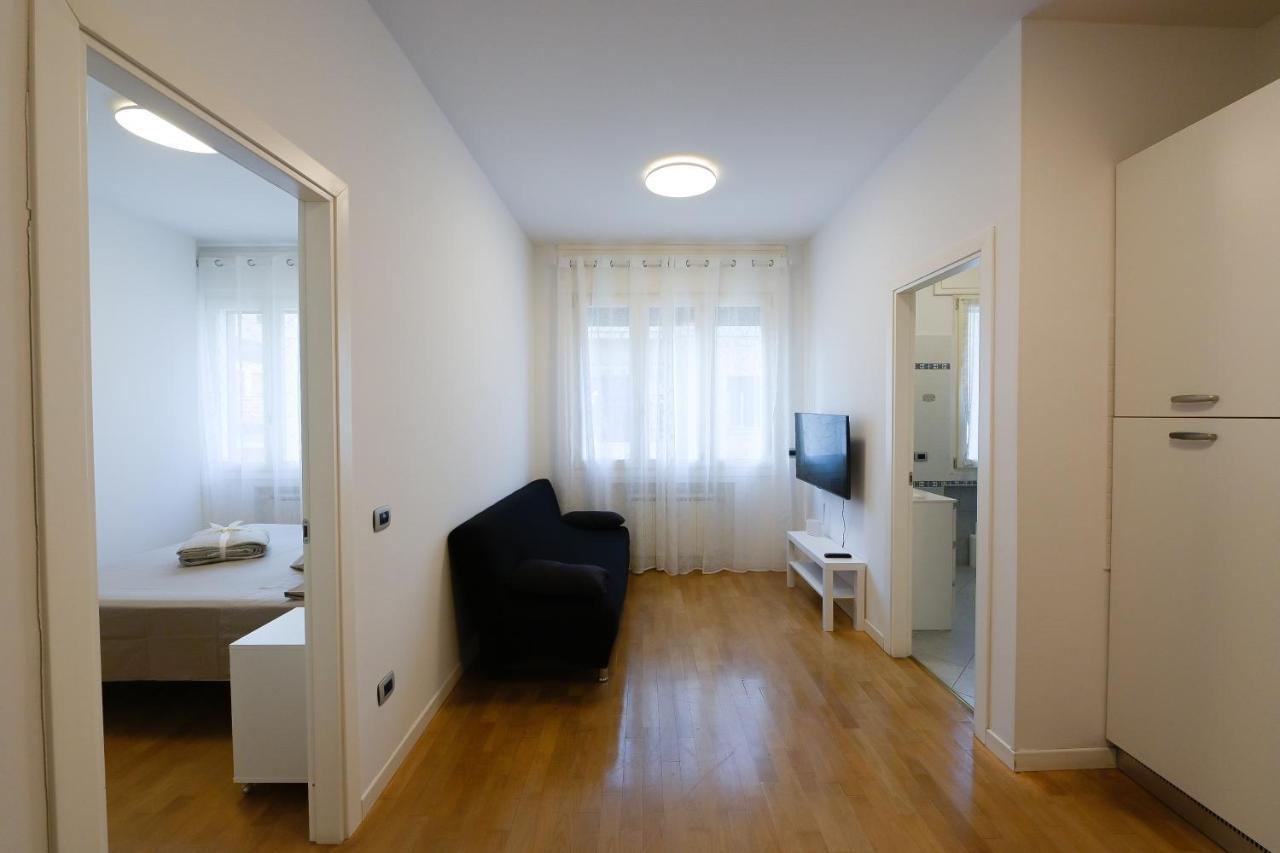 Tuliphouse Da Davide Apartment Bologna Ngoại thất bức ảnh