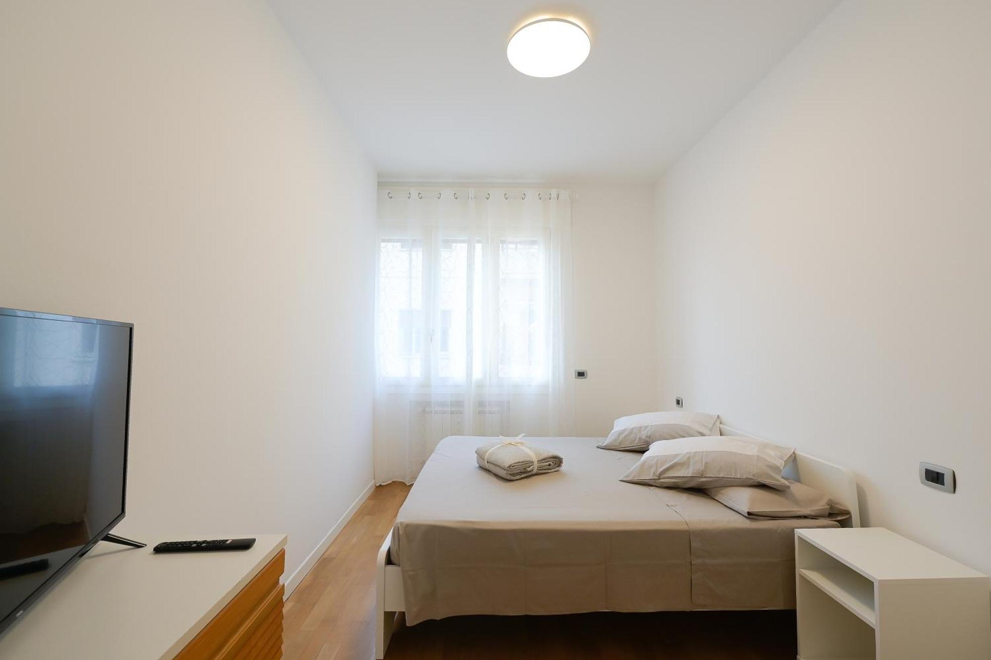 Tuliphouse Da Davide Apartment Bologna Ngoại thất bức ảnh